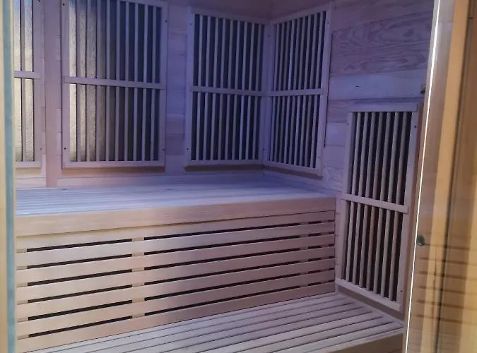 Appartement Moji Sousedi - Cervena *